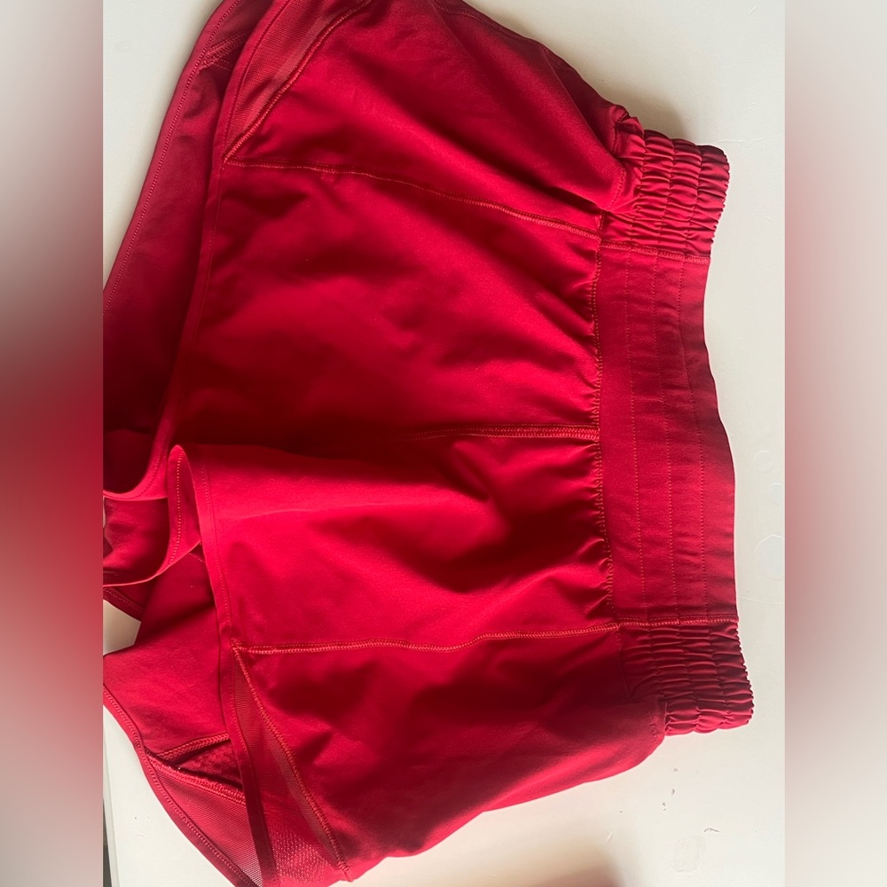 Lululemon hotty hot high rise 2.5” dark red size 4